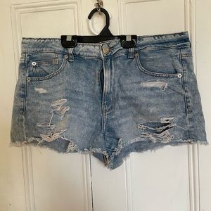 A&E Distressed High Rise Jean Short Shorts